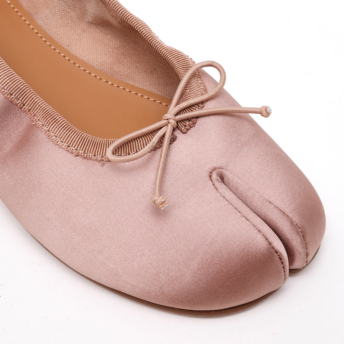 Carin Flat Shoe BLUSH SATIN